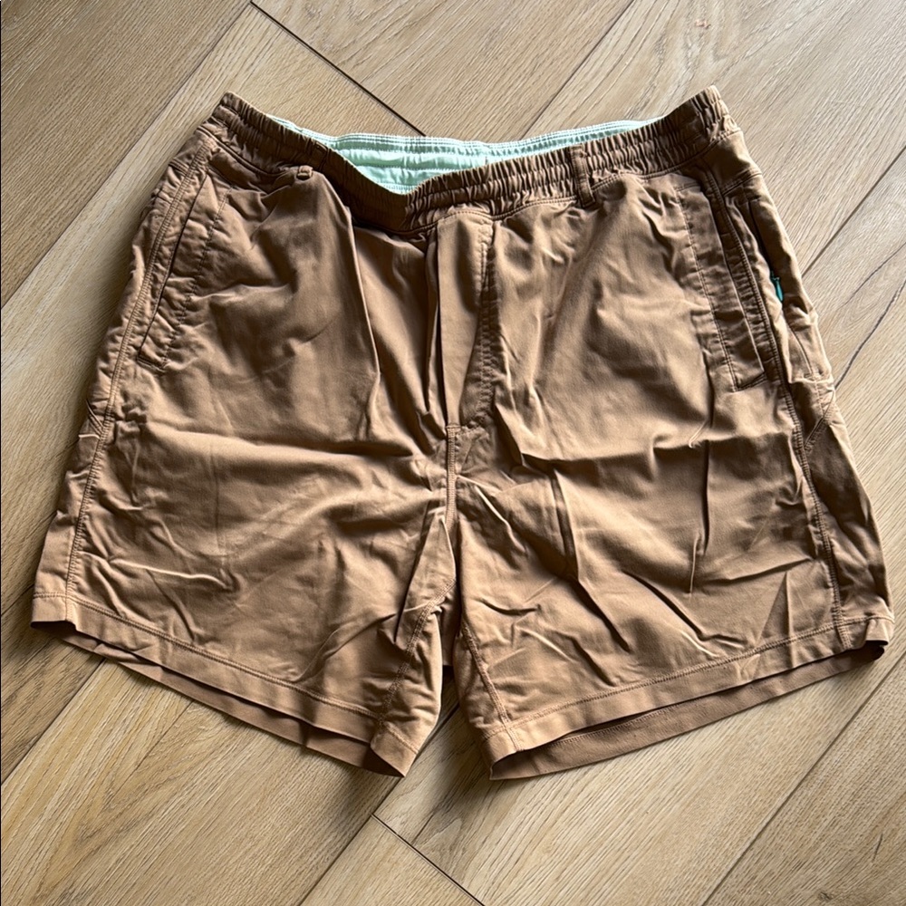 Khaki tan birddog shorts